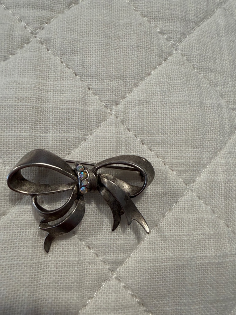 Vintage Silver Bow Brooch with Aurora Rhinestones